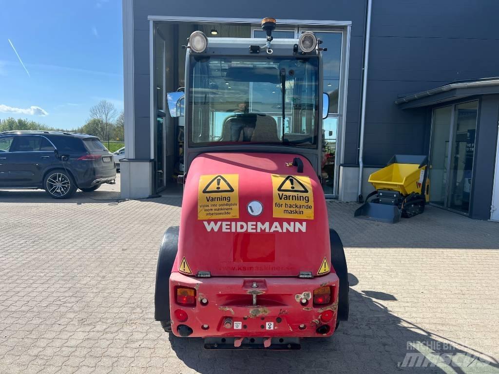 Weidemann 1350 CX45 لوادر انزلاقية التوجيه