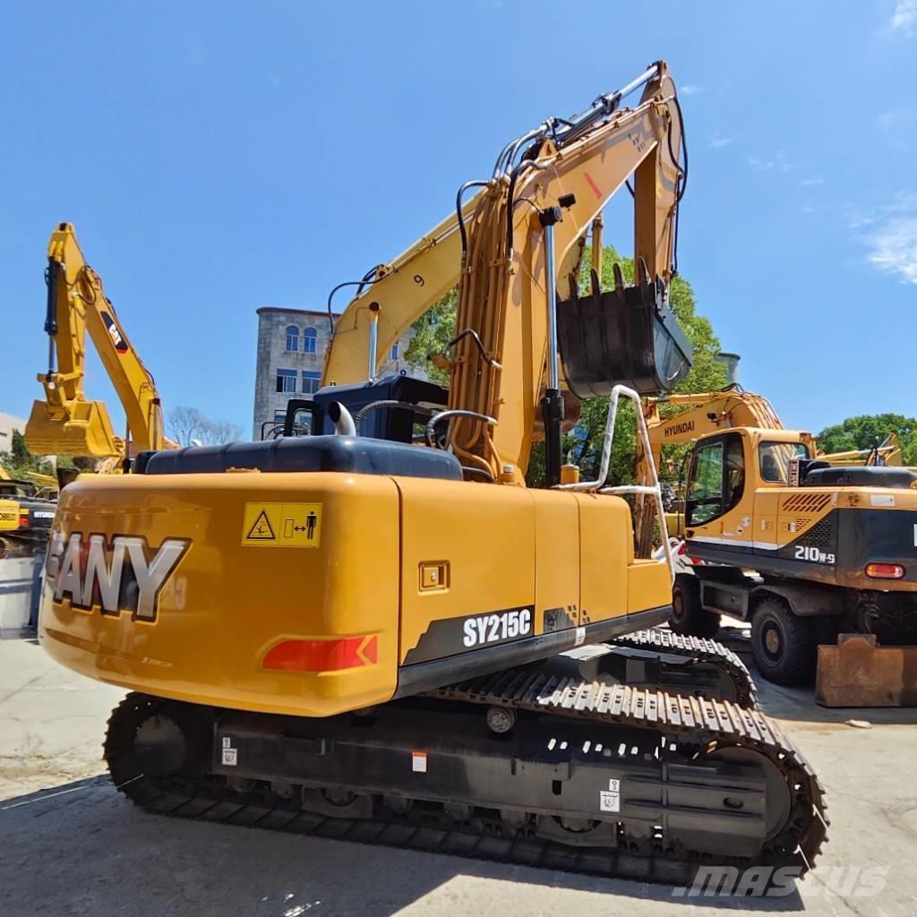 Sany SY 215 C حفارات زحافة