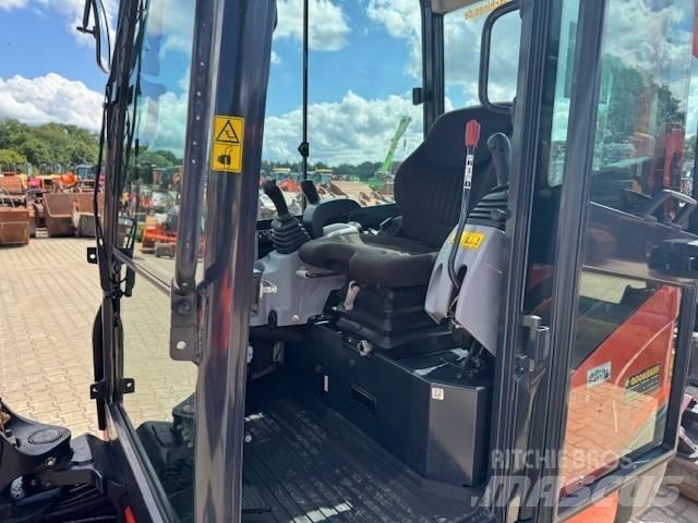 Kubota KX 030-4 حفارات صغيرة أقل من 7 طن (حفارات صغيرة)