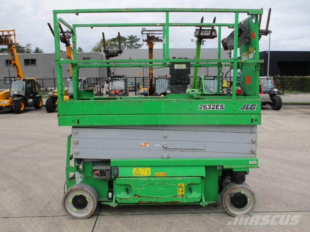 JLG 2632 ES (983) رافعات مقصية الشكل