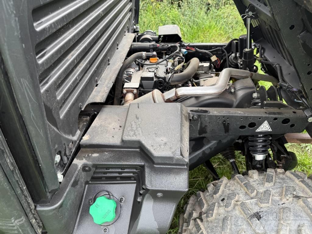 John Deere XUV 865 ماكينات منفعة عامة