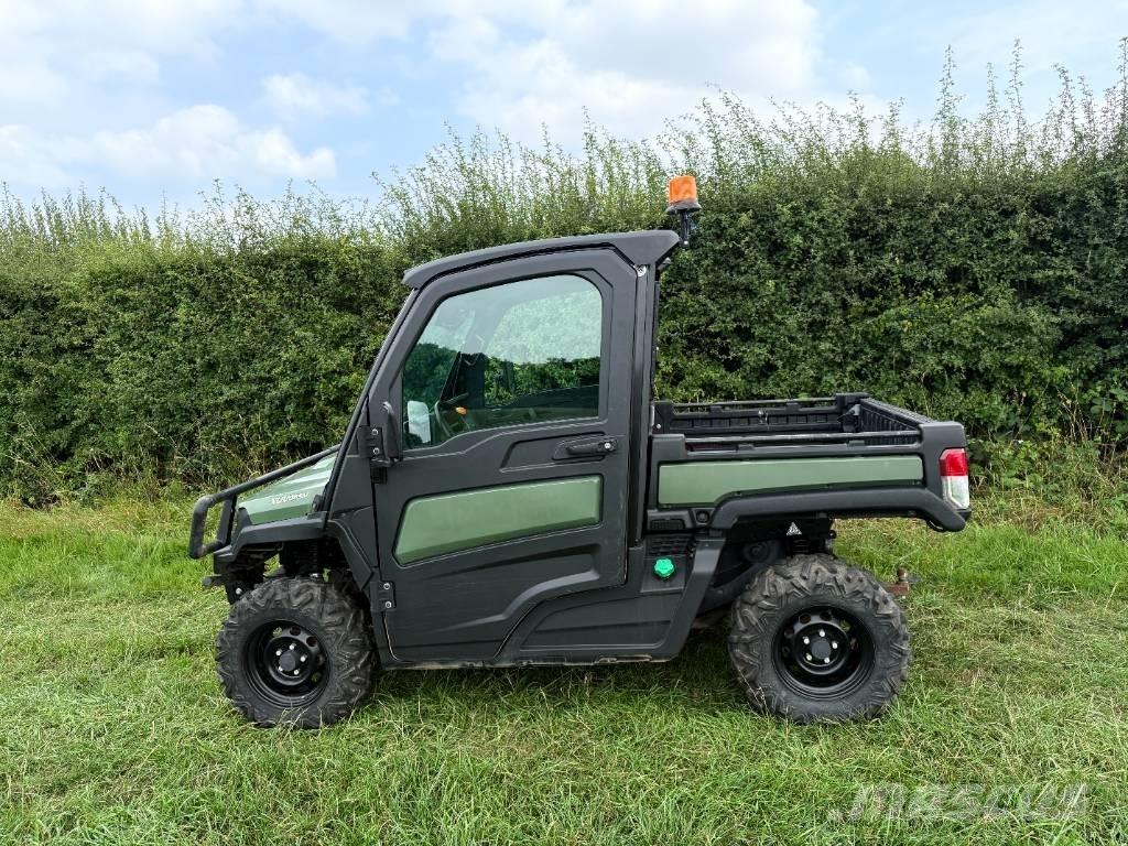 John Deere XUV 865 ماكينات منفعة عامة
