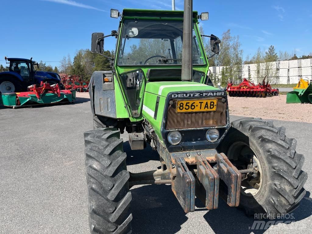 Deutz-Fahr DX 92-4 الجرارات