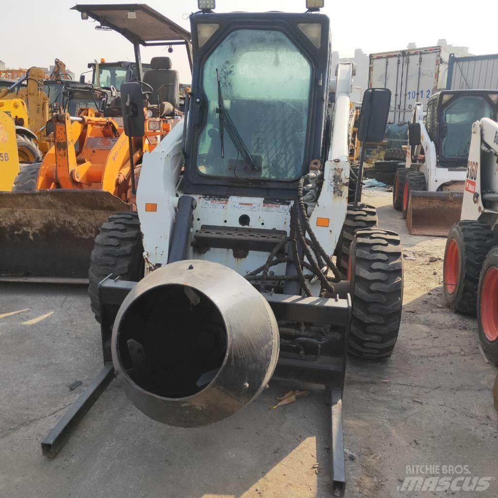 Bobcat S300 لوادر انزلاقية التوجيه