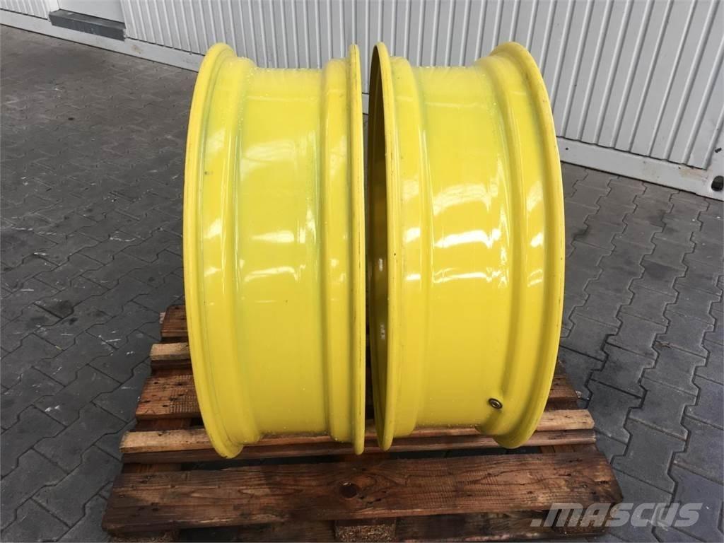 John Deere 10x34 الإطارات والعجلات والحافات
