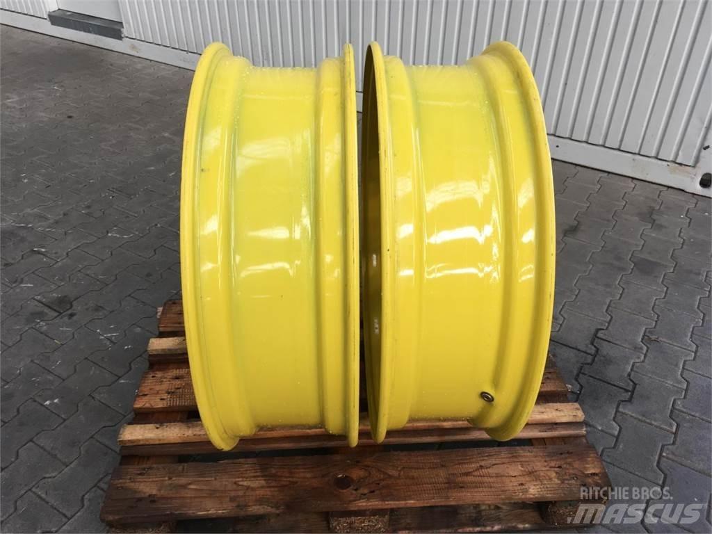 John Deere 10x34 الإطارات والعجلات والحافات