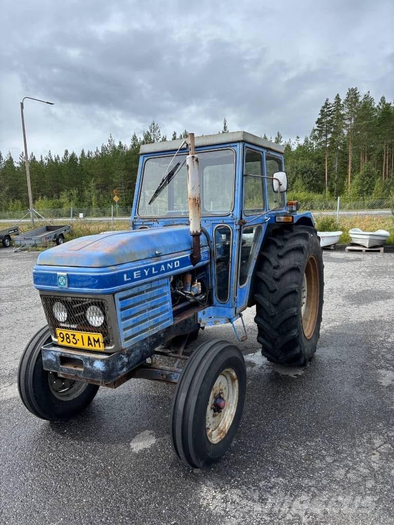Leyland 270 الجرارات