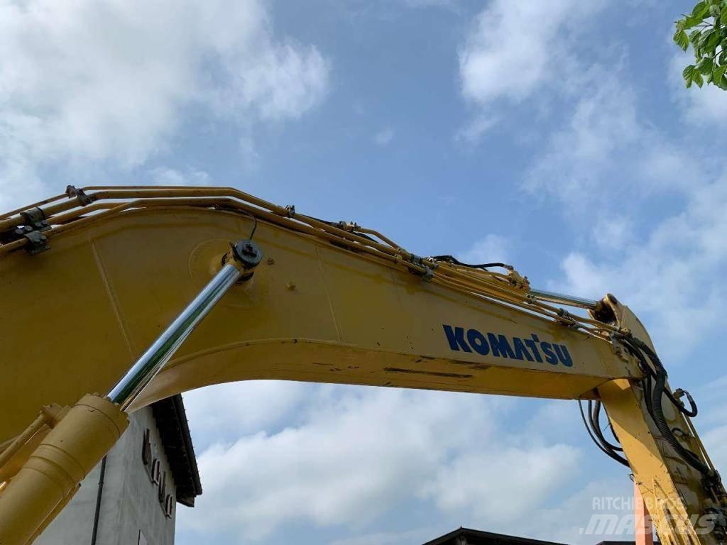 Komatsu PC 210 NLC-8 حفارات زحافة