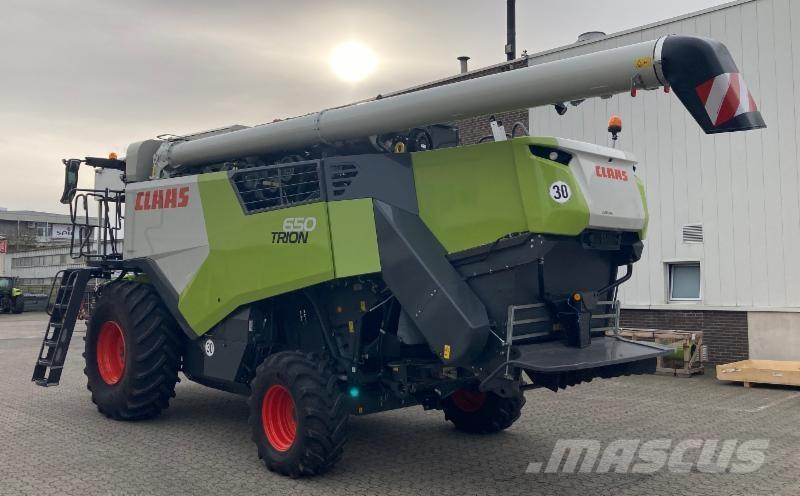 CLAAS TRION 650 حصادات