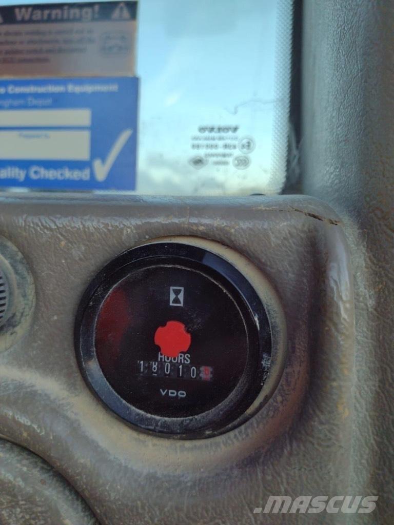 Volvo A70F لوادر بعجل