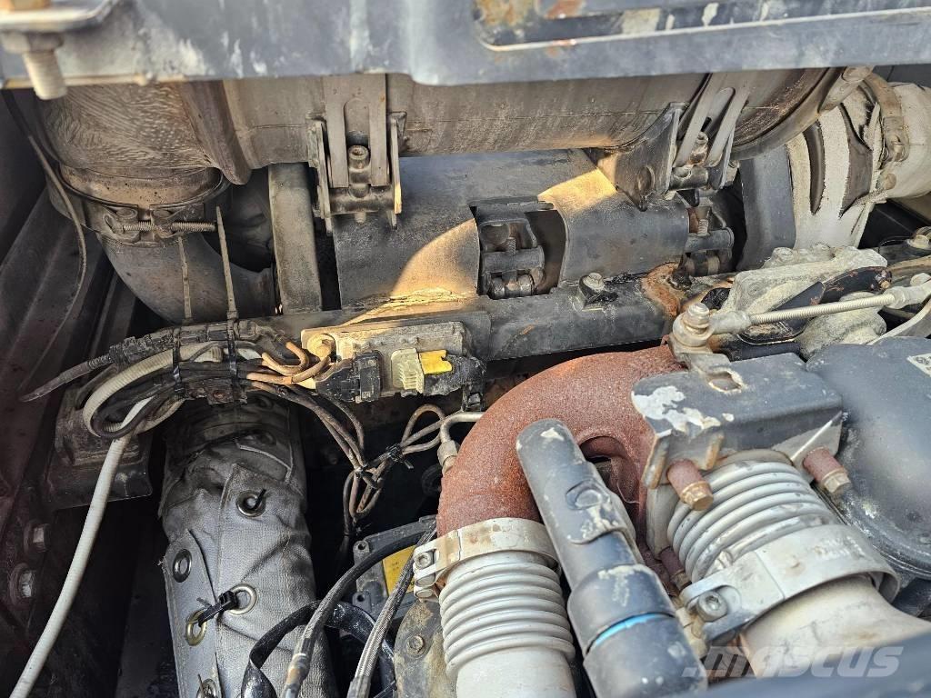 Doosan DX 380 LC-3 حفارات زحافة