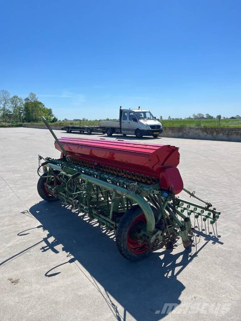 Nodet Zaaimachine مثاقيب