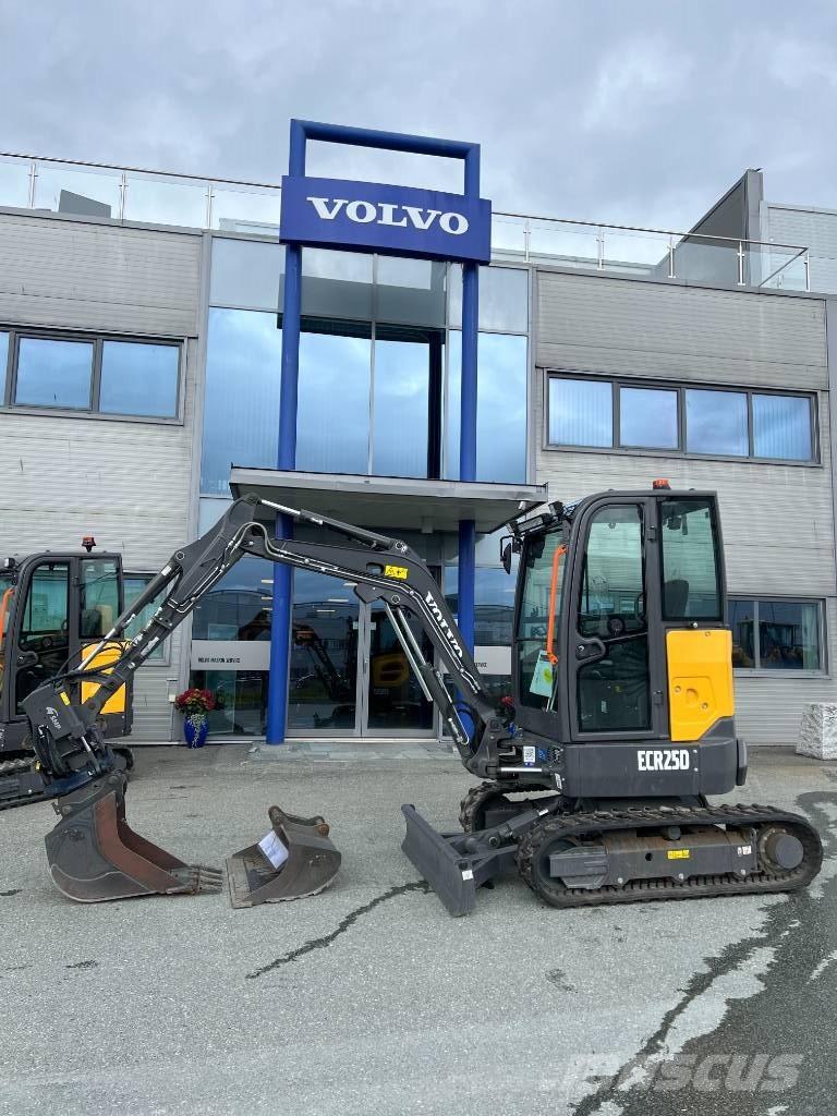 Volvo ECR 25 D حفارات صغيرة أقل من 7 طن (حفارات صغيرة)