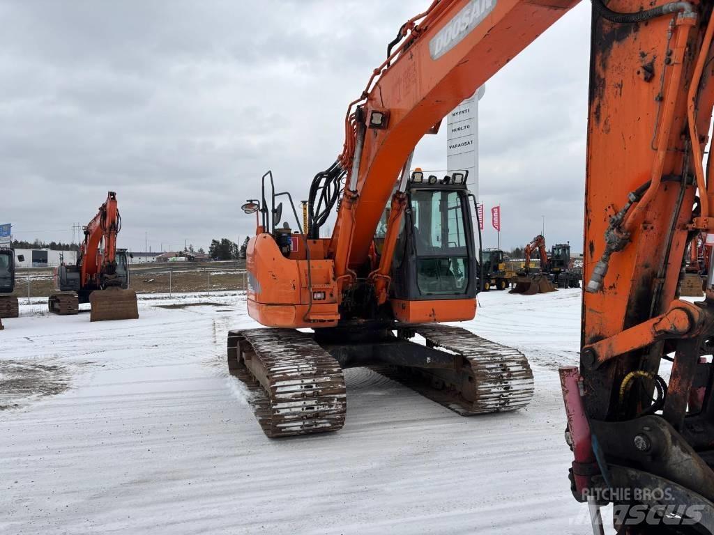 Doosan DX225 LC R حفارات زحافة