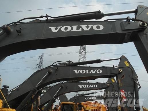 Volvo EC 460 B LC حفارات زحافة