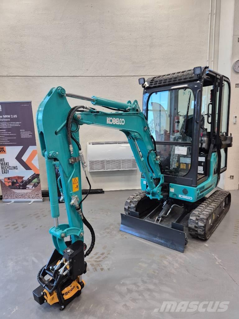 Kobelco SK 17 SR-3E حفارات صغيرة أقل من 7 طن (حفارات صغيرة)