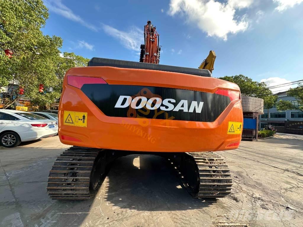 Doosan DX 225 LCA حفارات زحافة