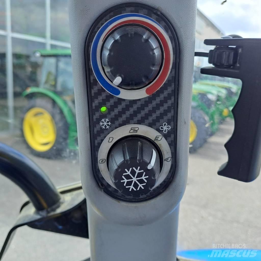 New Holland T 4.95 الجرارات