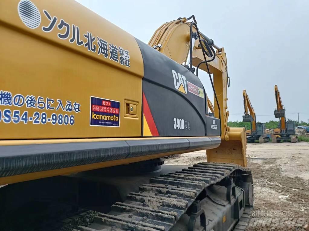 CAT 340 D L حفارات زحافة