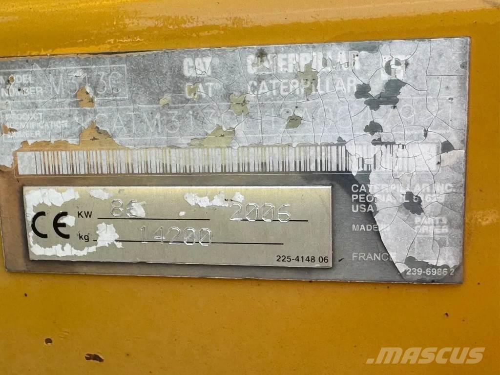 CAT M313C حفارات بعجل
