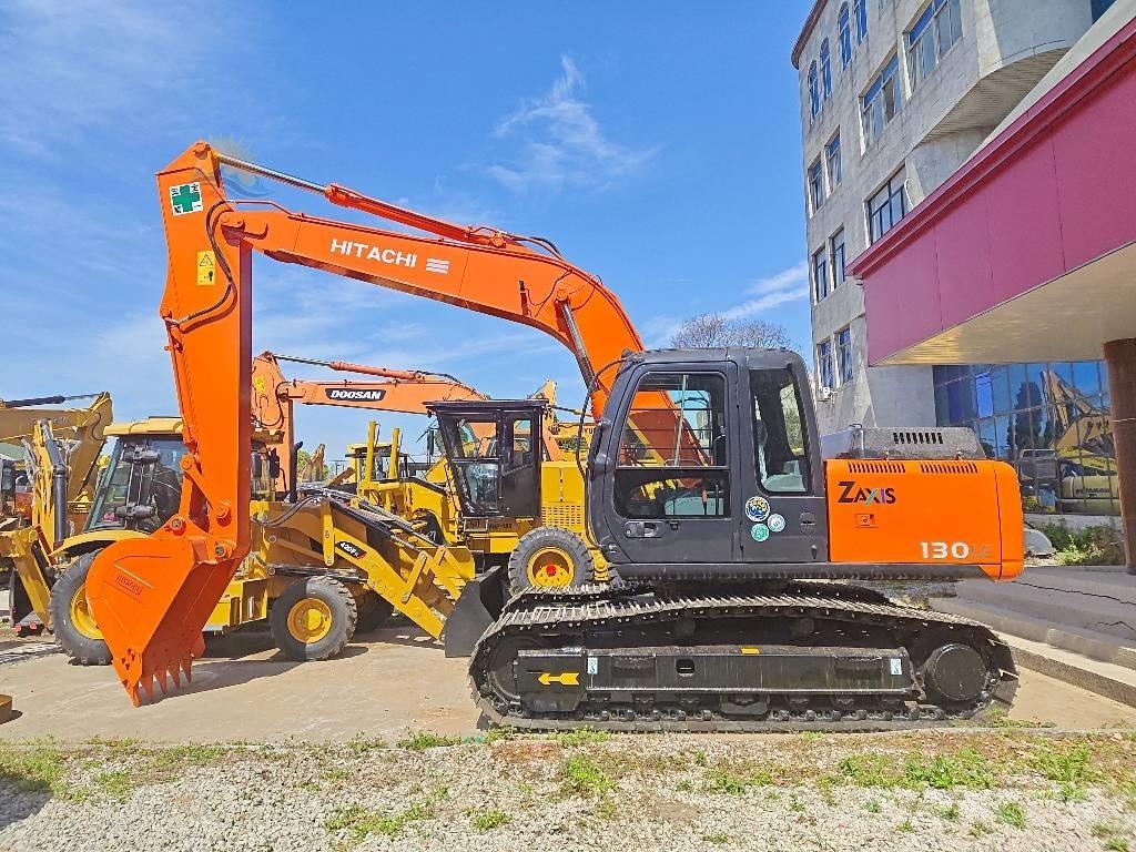 Hitachi ZX 130 حفارات زحافة