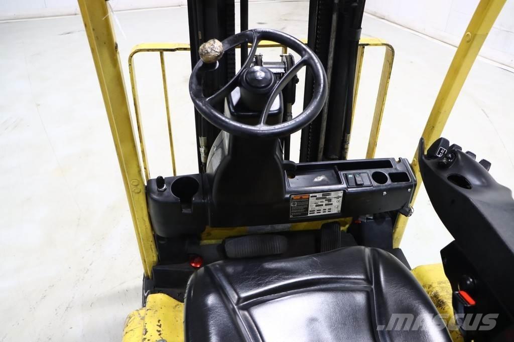 Hyster J1.8XNT شاحنات ذات رافعات شوكية تعمل بالكهرباء