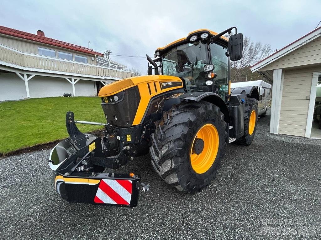 JCB 4220 FASTRAC الجرارات