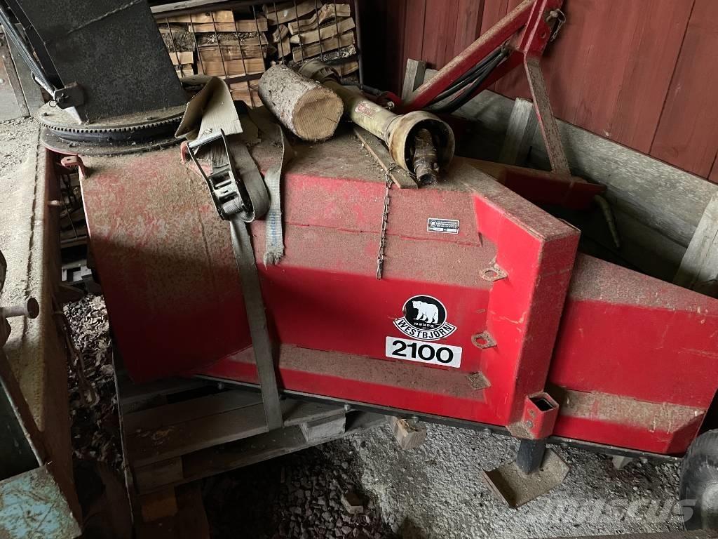 Westbjorn 2100 قاذفات الجليد