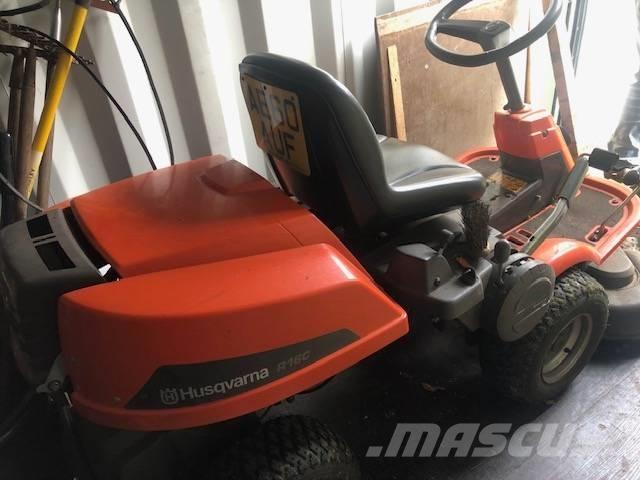 Husqvarna R216 ركوب الحشائش