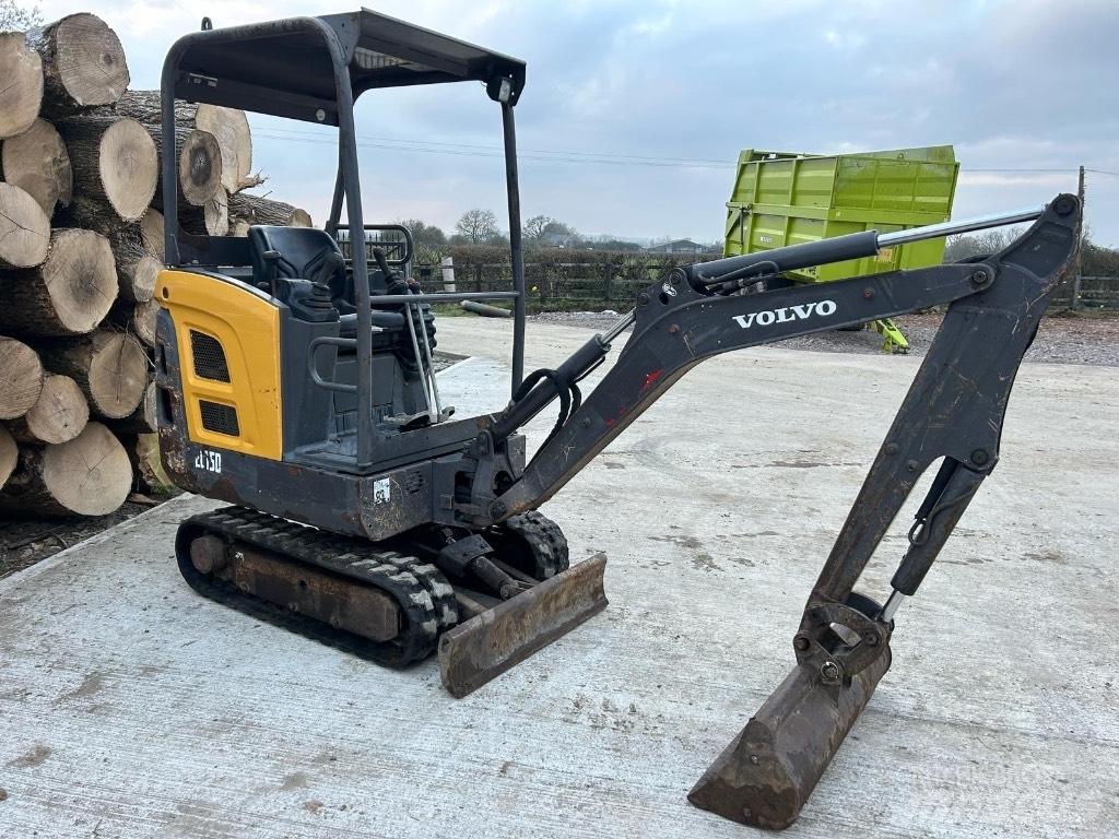 Volvo EC 15D حفارات صغيرة أقل من 7 طن (حفارات صغيرة)