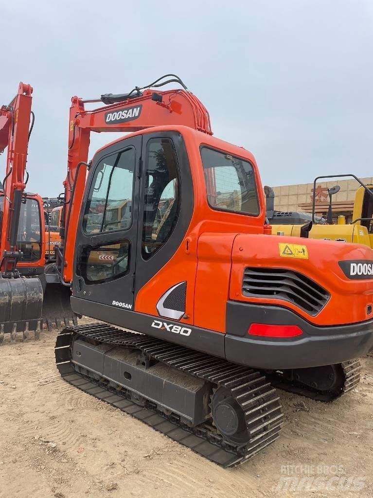 Doosan DX80 حفارات وسط 7 طن - 12 طن