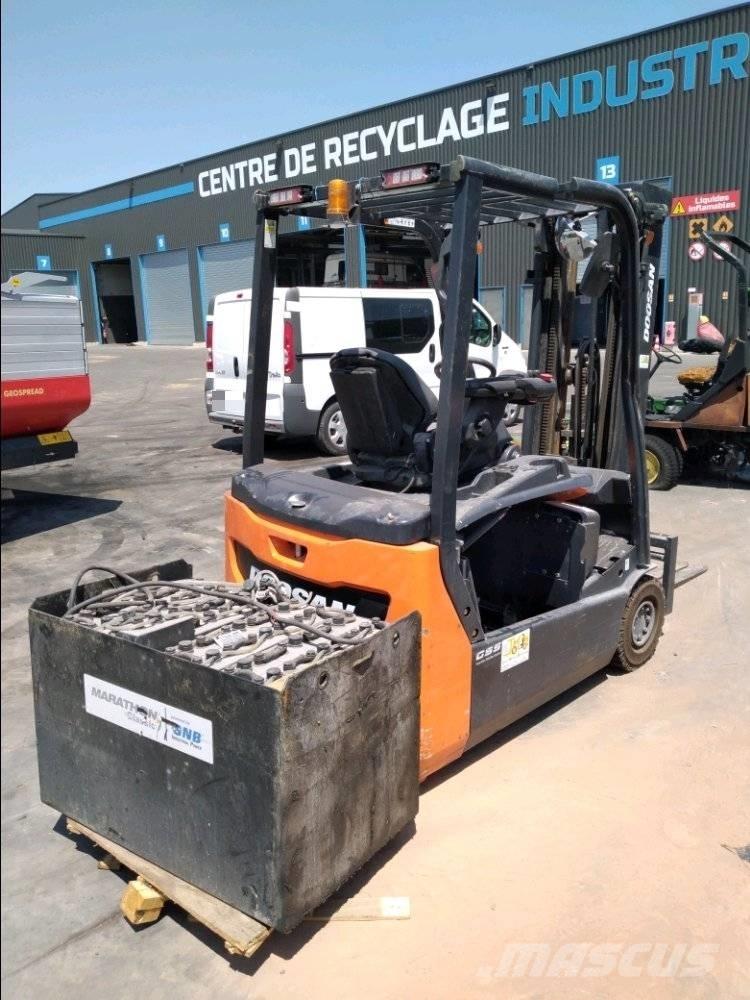 Doosan B 18 T-7 شاحنات ذات رافعات شوكية تعمل بالكهرباء