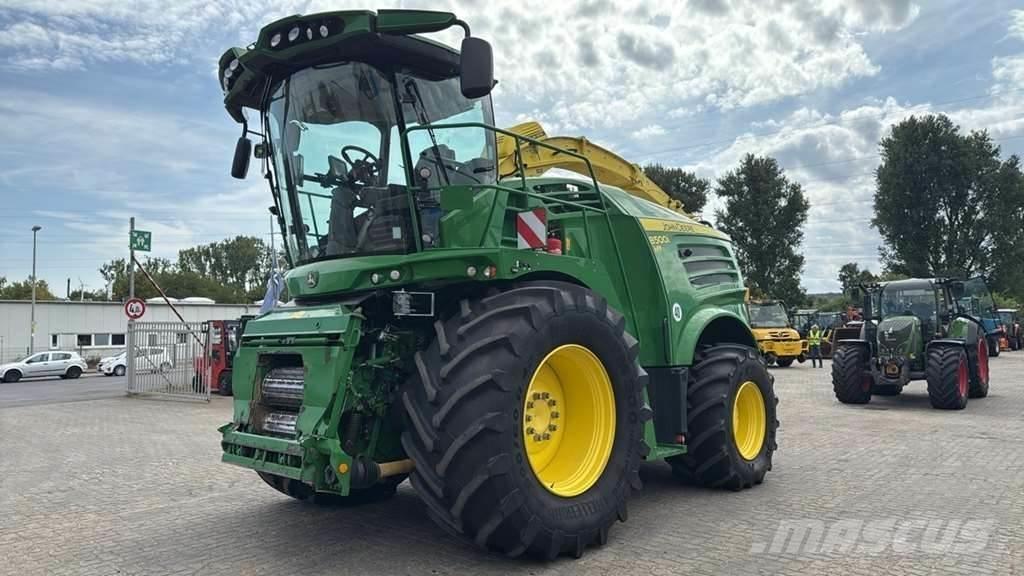 John Deere 8500 0 حصادات