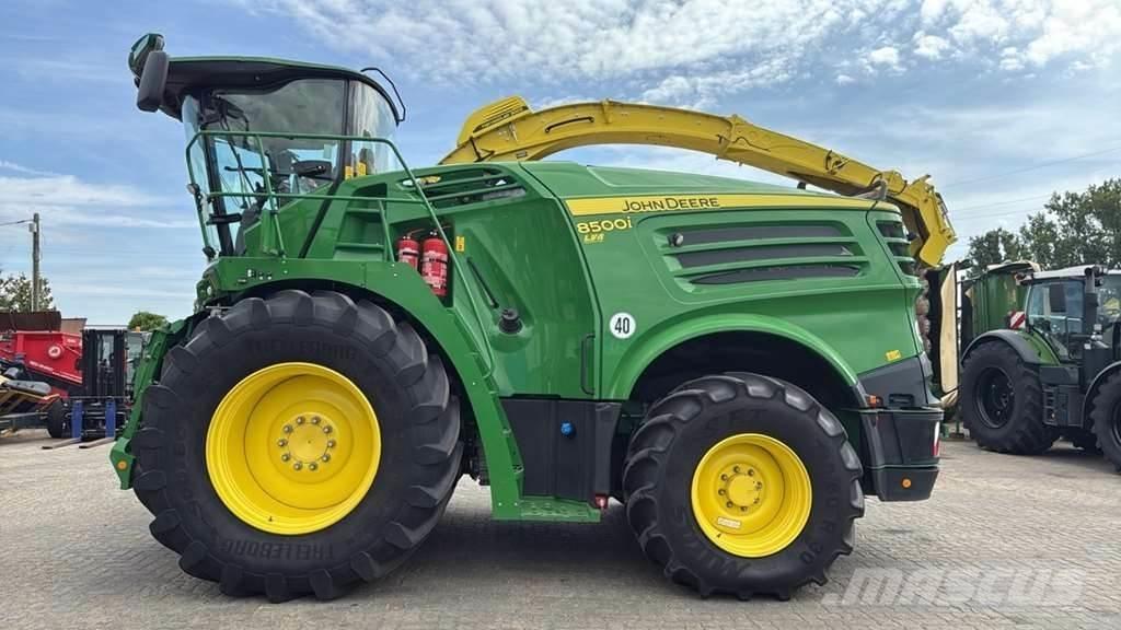 John Deere 8500 0 حصادات