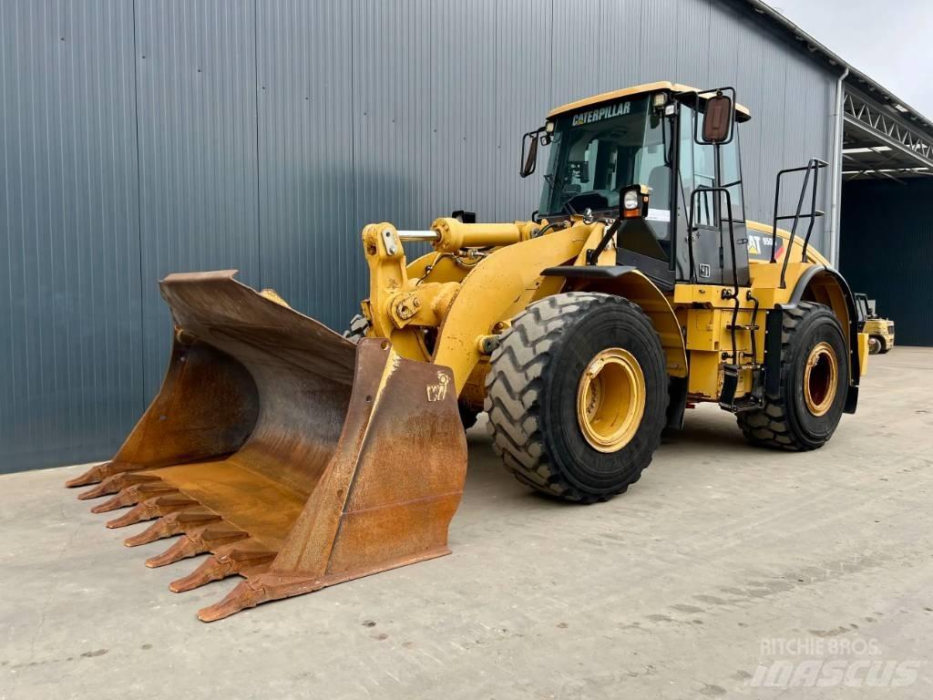 CAT 950H لوادر بعجل