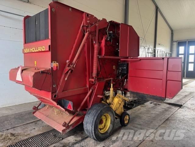 New Holland 654 محزمات مستديرة