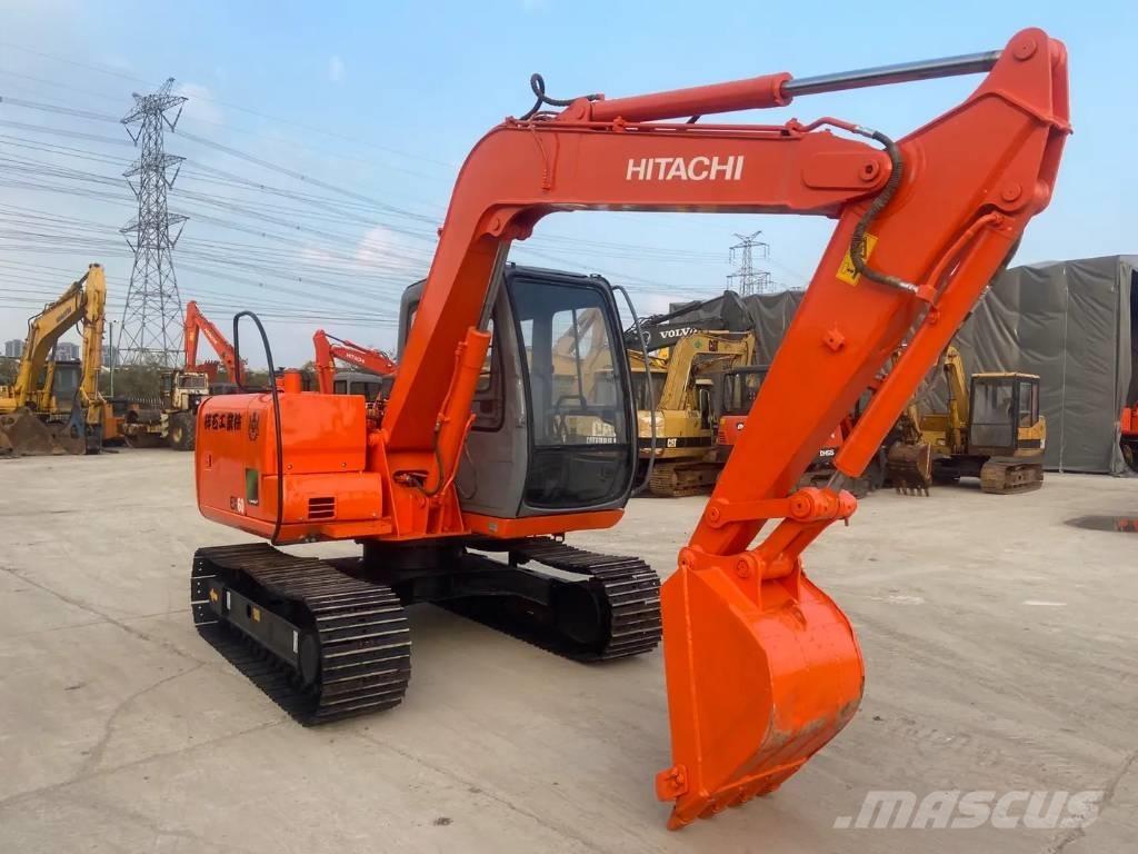 Hitachi EX60 حفارات زحافة