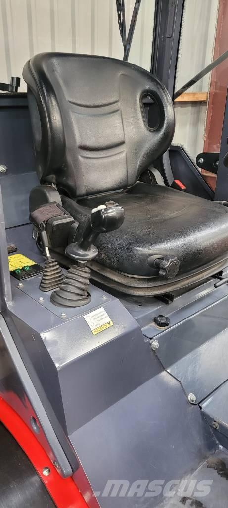 VM Loader 1036 LXC لوادر صغيرة