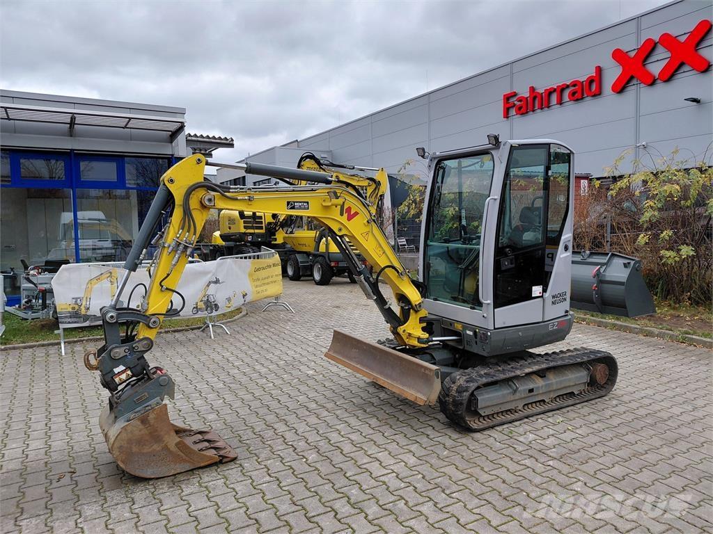 Wacker Neuson EZ26 حفارات زحافة