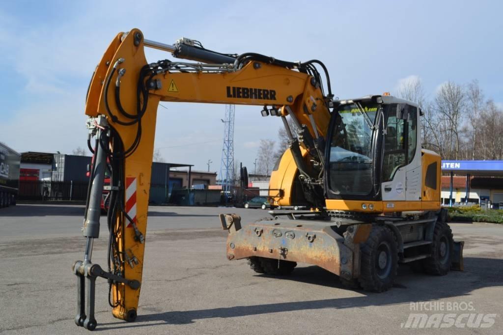 Liebherr A 918 حفارات بعجل