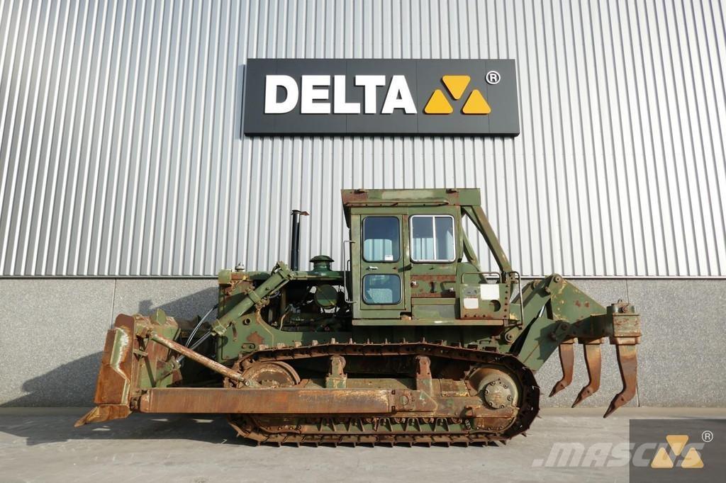CAT D7G Ex-army بلدوزرات مجنزرة