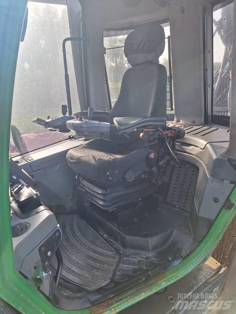 John Deere 1010 E شاحنات