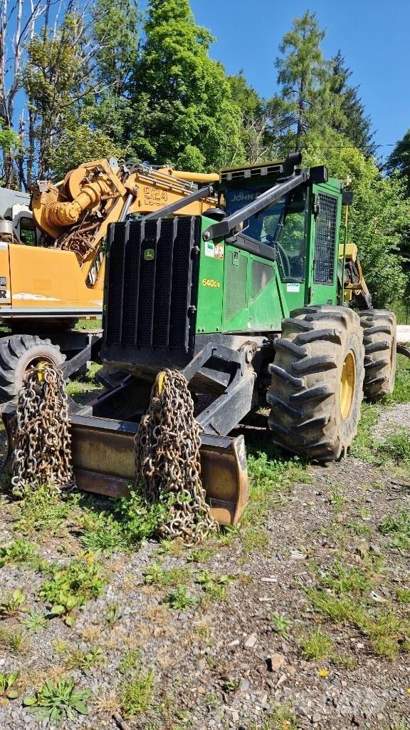 John Deere 640 G III ساحبات الأشجار