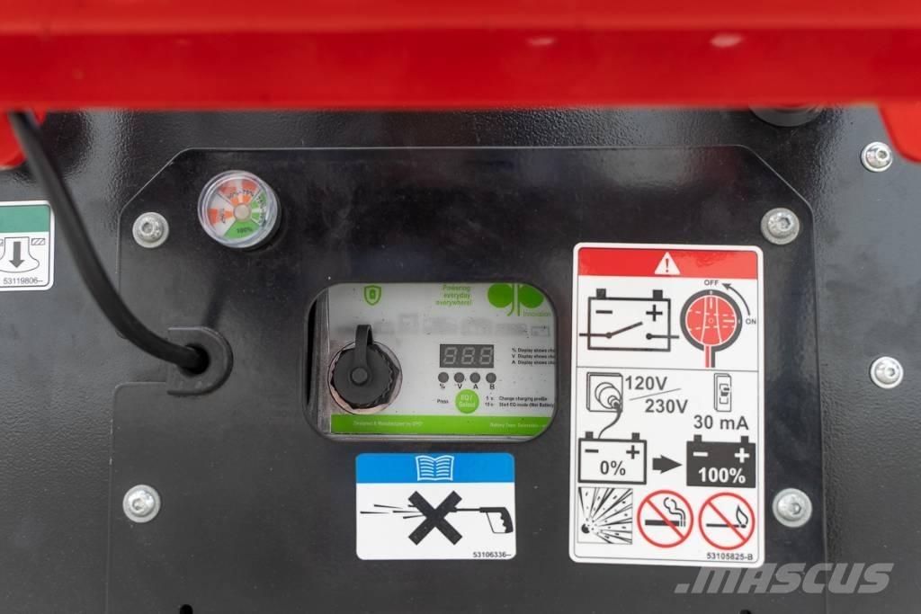 Manitou SE 1008 رافعات مقصية الشكل