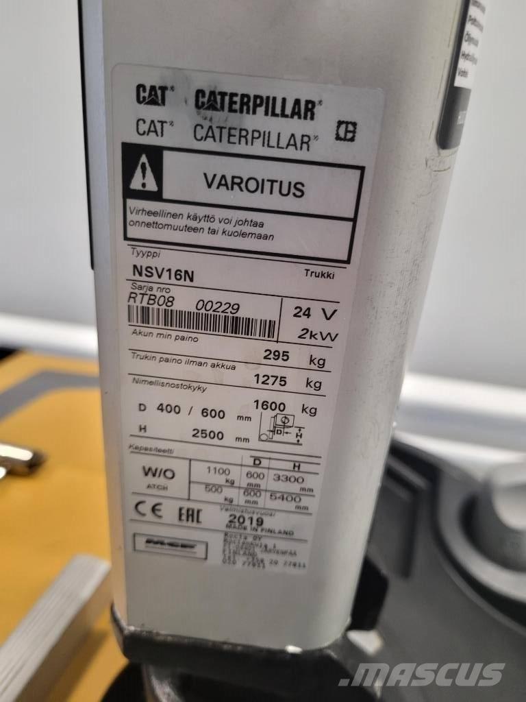 CAT NSV 16N ( MYYTY ) شاحنات مناولة ذاتية الدفع