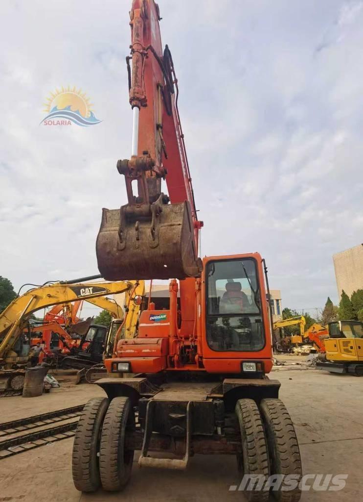 Doosan DH 150 W-7 حفارات بعجل