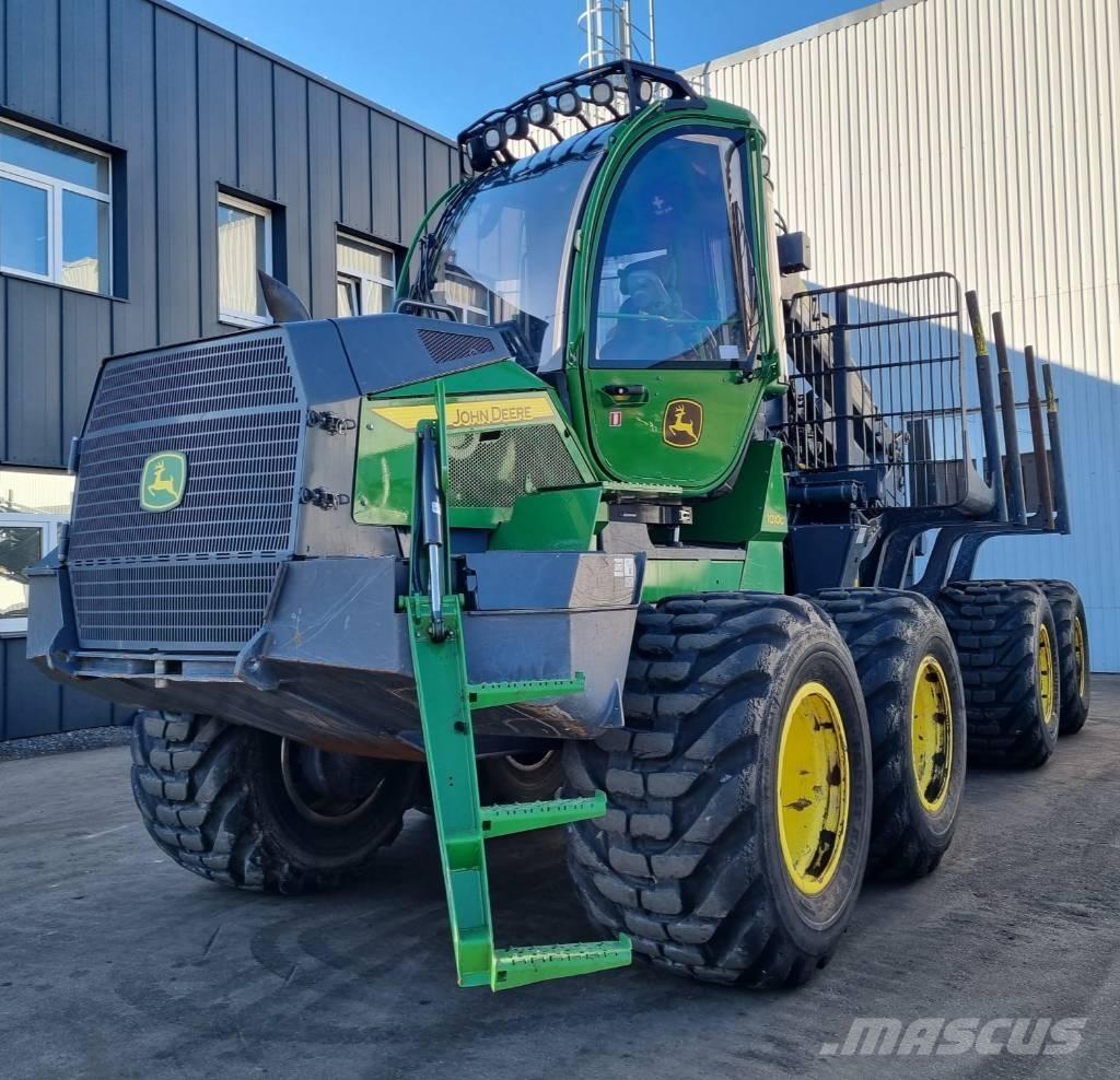 John Deere 1010 G شاحنات