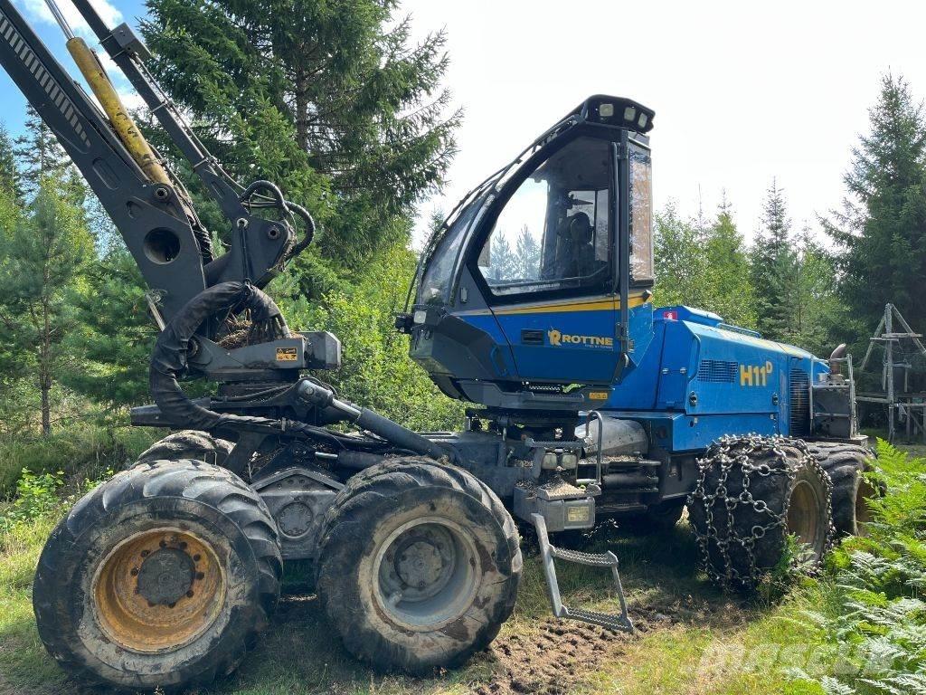 Rottne H 11 حصادات