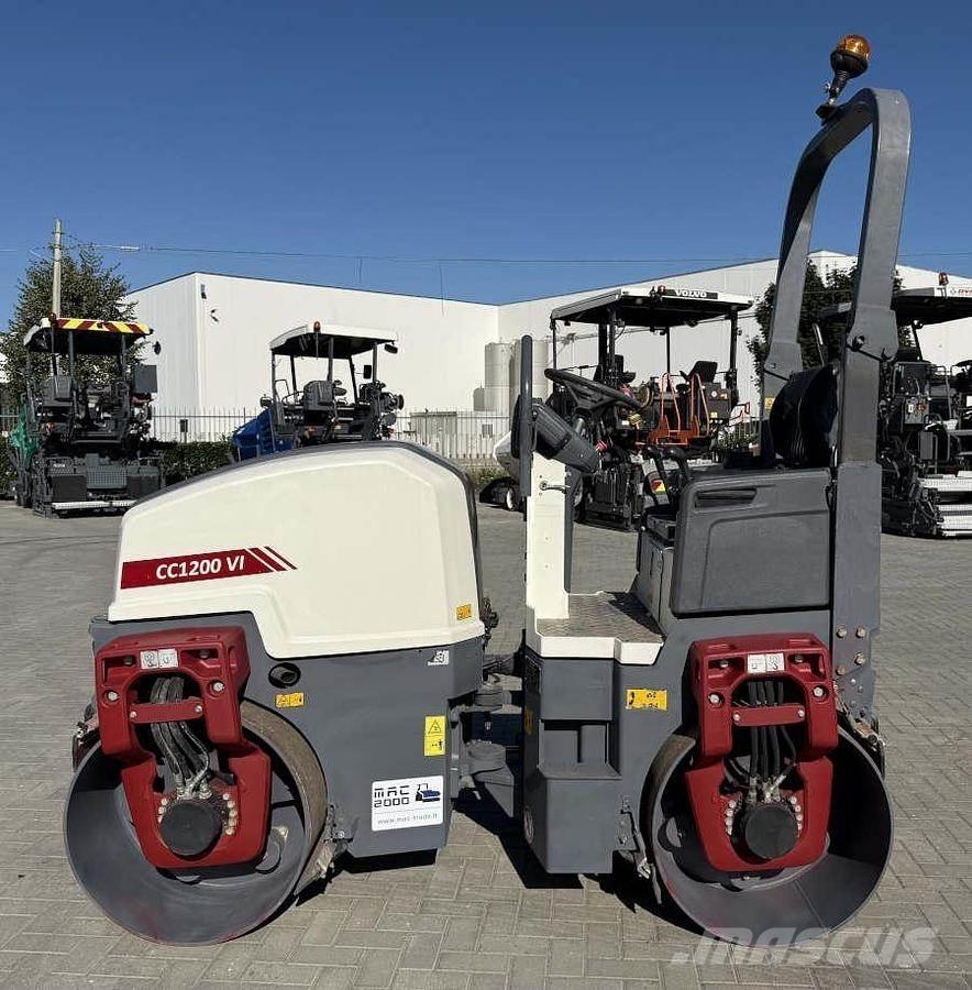 Dynapac CC 1200 VI مداحل ثنائية الاسطوانة