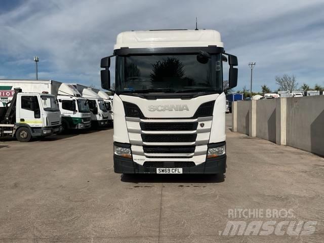 Scania R 450 وحدات الجر